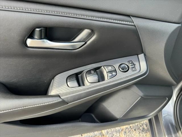 2023 Nissan Sentra SV Xtronic CVT