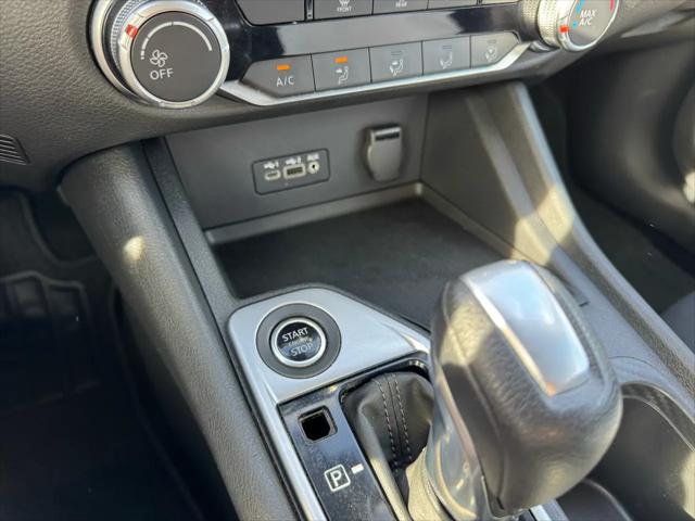 2023 Nissan Sentra SV Xtronic CVT