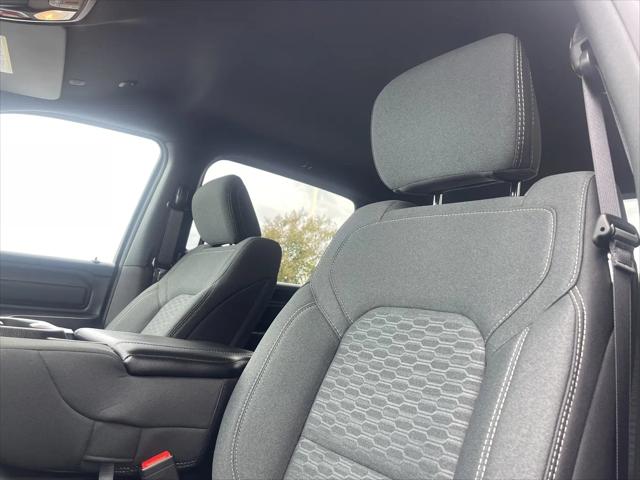 2026 Ram 1500 Tradesman Crew Cab 4x4 5'7" Box