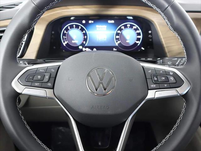 2026 Volkswagen Atlas SE with Technology