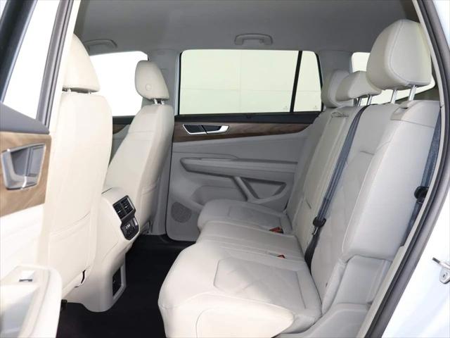 2026 Volkswagen Atlas SE with Technology