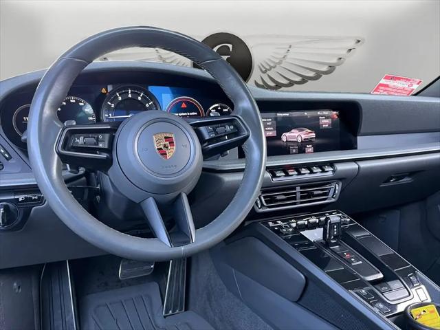 2021 Porsche 911 Carrera 4 Cabriolet