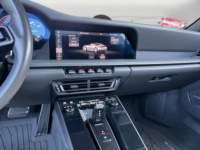 2021 Porsche 911 Carrera 4 Cabriolet