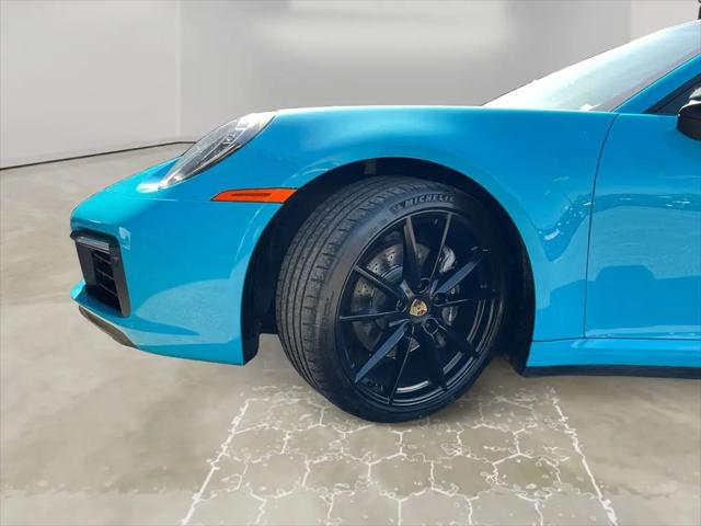 2021 Porsche 911 Carrera 4 Cabriolet