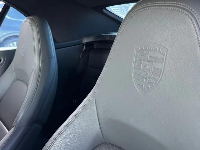 2021 Porsche 911 Carrera 4 Cabriolet