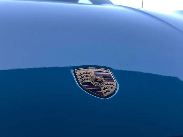 2021 Porsche 911 Carrera 4 Cabriolet