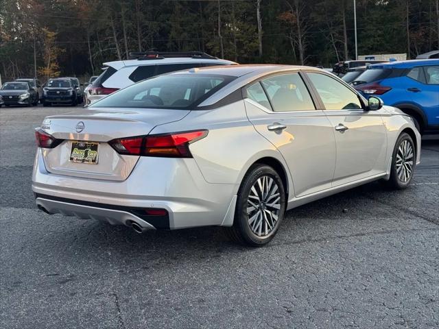 2025 Nissan Altima SV FWD