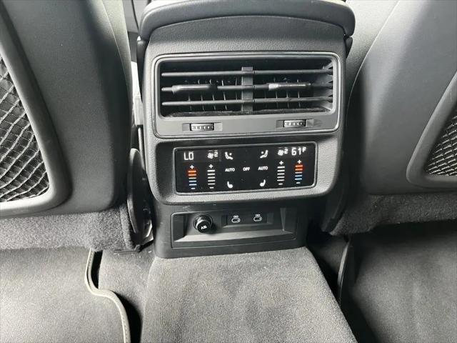 2022 Audi Q8 Premium Plus 55 TFSI quattro Tiptronic