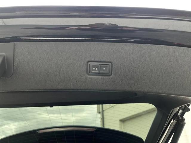 2022 Audi Q8 Premium Plus 55 TFSI quattro Tiptronic