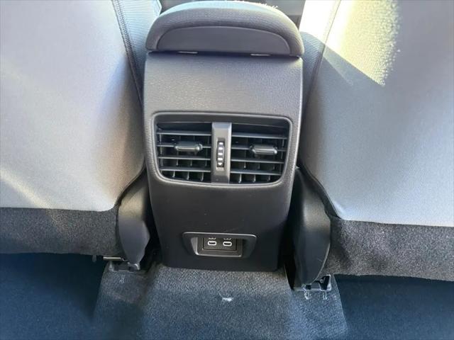 2026 Toyota Corolla Cross Hybrid SE