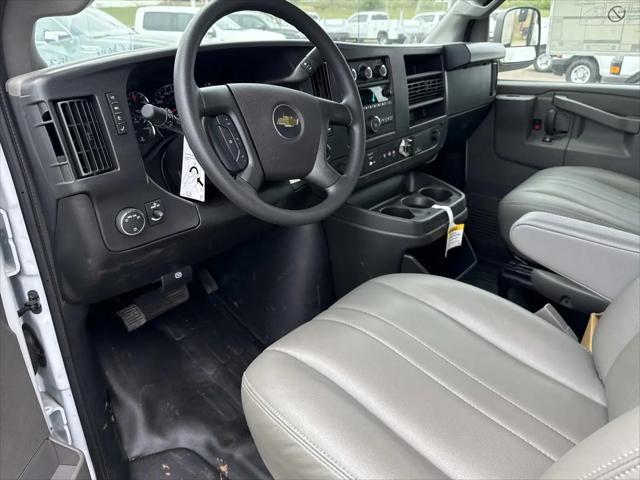 2025 Chevrolet Express Cutaway Work Van