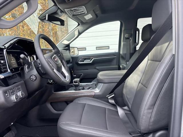 2026 GMC Sierra 1500 Crew Cab, Short Bed, SLT, 4WD