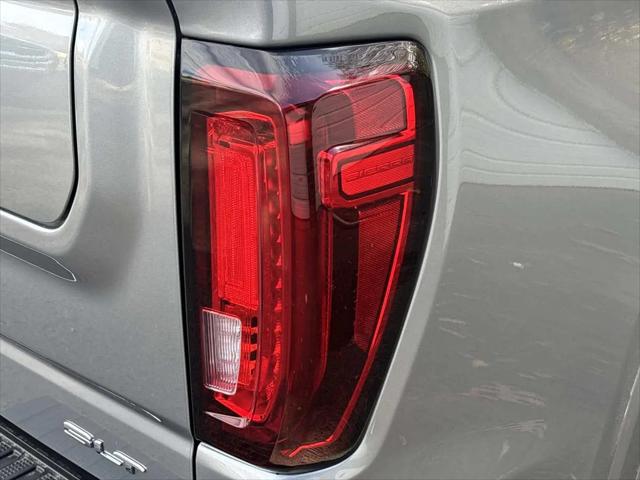 2026 GMC Sierra 1500 Crew Cab, Short Bed, SLT, 4WD