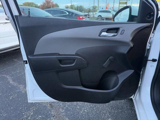 2014 Chevrolet Sonic LS Auto