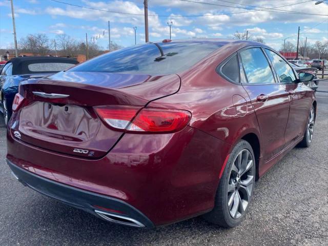2015 Chrysler 200 S
