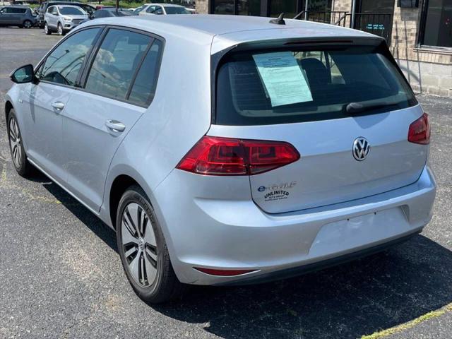 2016 Volkswagen e-Golf SE