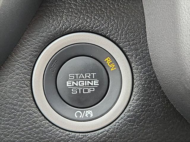 2025 Ram 1500 Lone Star Crew Cab 4x2 57 Box