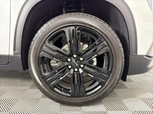 2026 GMC Acadia Elevation FWD