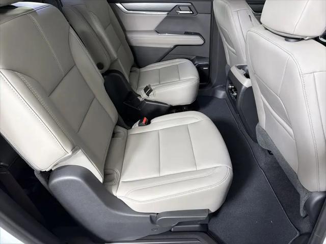 2026 GMC Acadia Elevation FWD