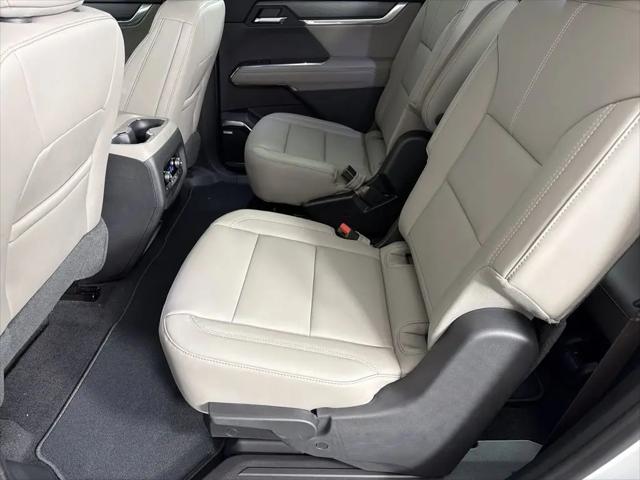2026 GMC Acadia Elevation FWD