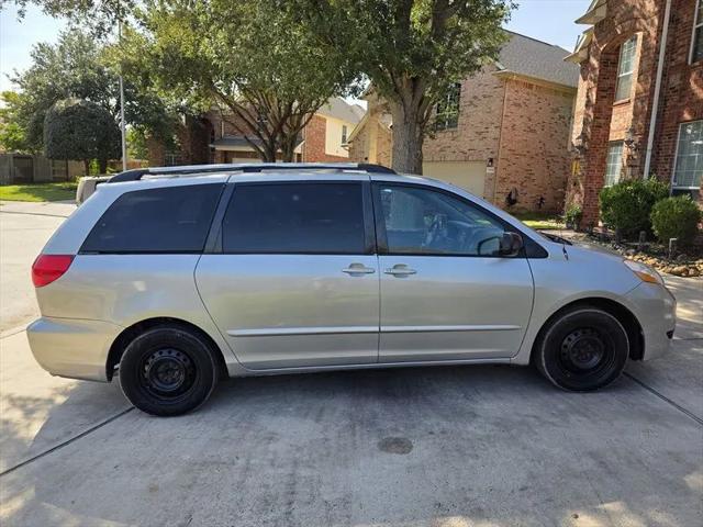 2007 Toyota Sienna LE