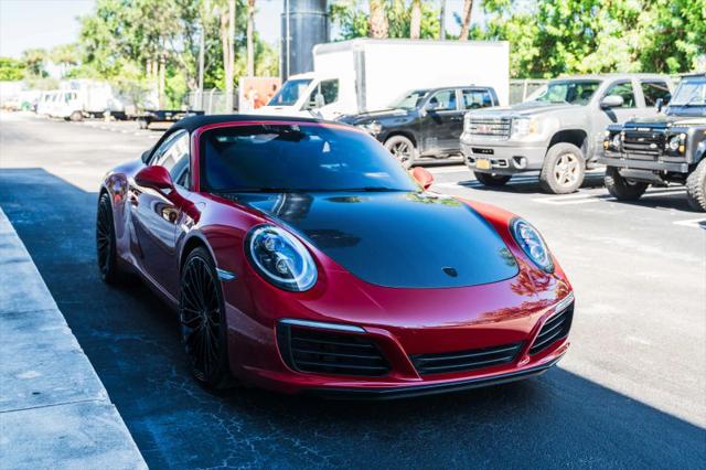 2018 Porsche 911 Carrera