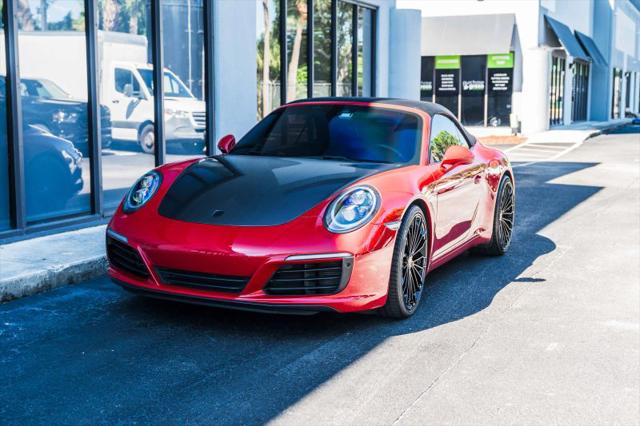 2018 Porsche 911 Carrera
