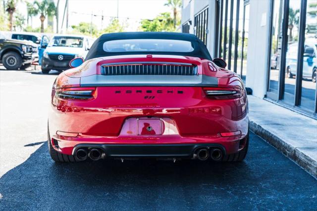 2018 Porsche 911 Carrera