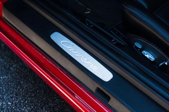 2018 Porsche 911 Carrera