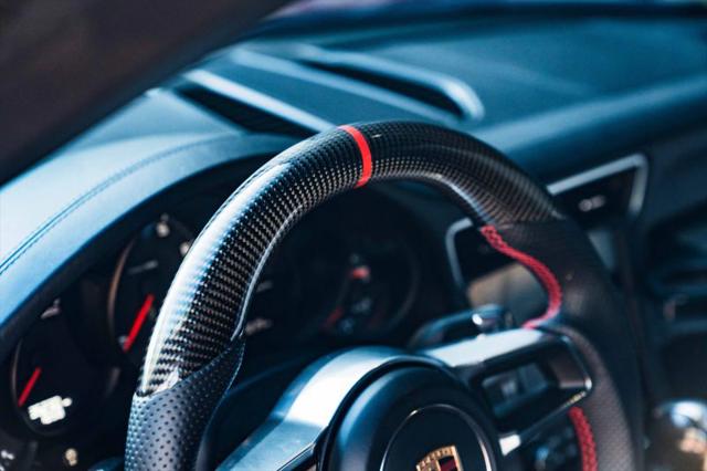 2018 Porsche 911 Carrera