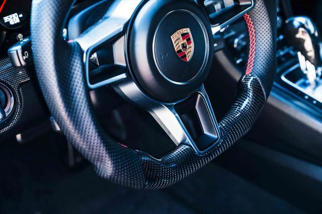 2018 Porsche 911 Carrera
