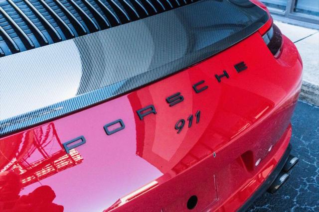 2018 Porsche 911 Carrera