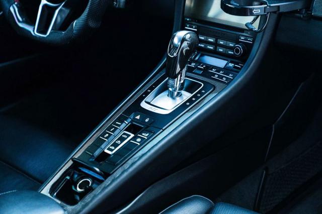 2018 Porsche 911 Carrera