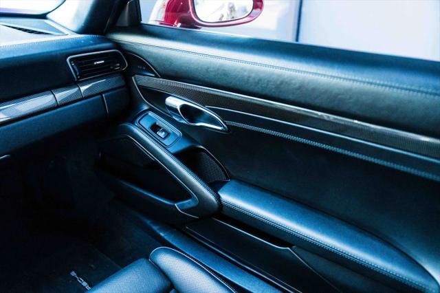 2018 Porsche 911 Carrera