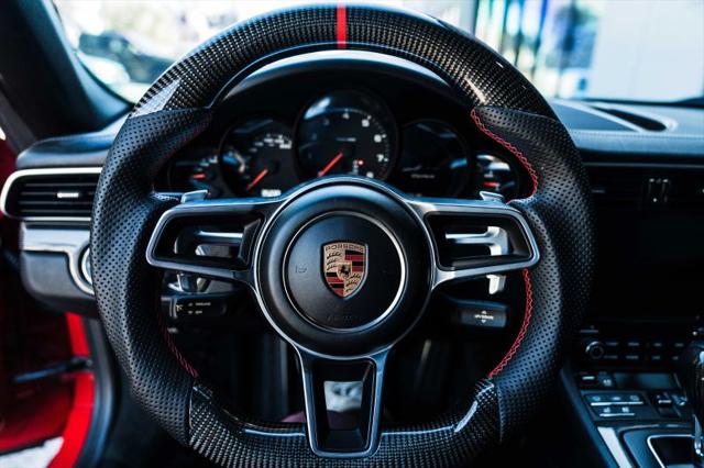 2018 Porsche 911 Carrera