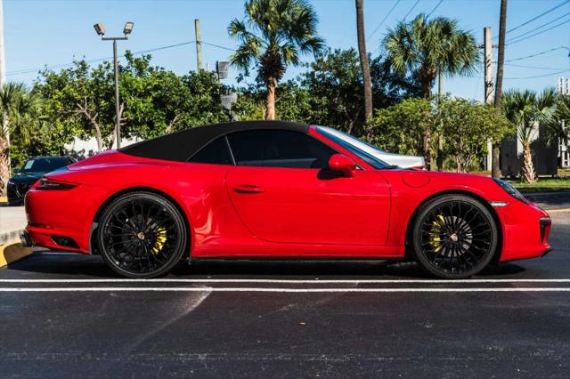 2018 Porsche 911 Carrera