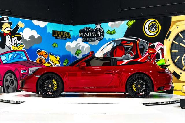 2018 Porsche 911 Carrera