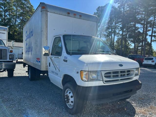 2002 Ford E-350 Cutaway Base