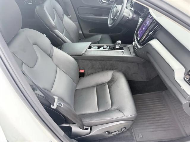 2023 Volvo XC60 B5 Core