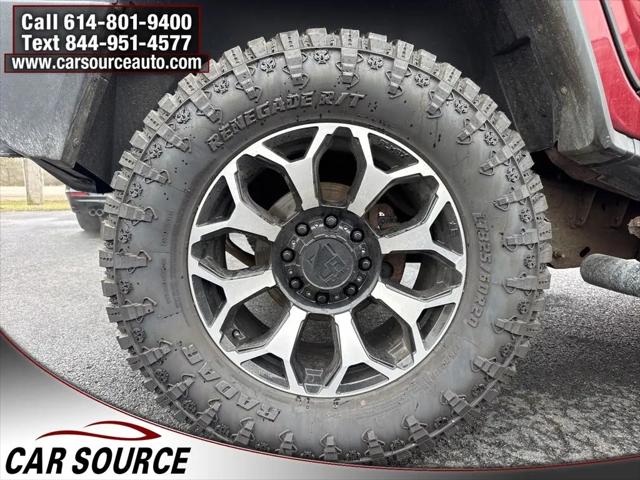 2004 HUMMER H2 Base