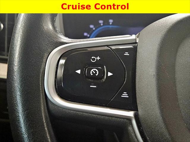 2022 Volvo XC60 B5 Inscription
