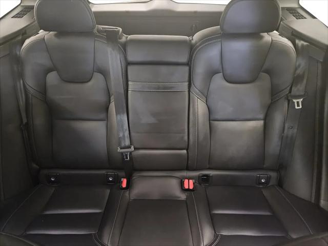 2022 Volvo XC60 B5 Inscription