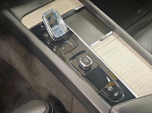 2022 Volvo XC60 B5 Inscription