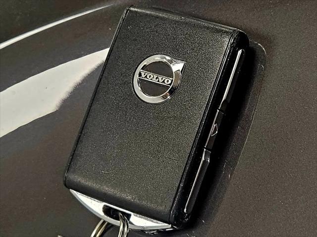 2022 Volvo XC60 B5 Inscription