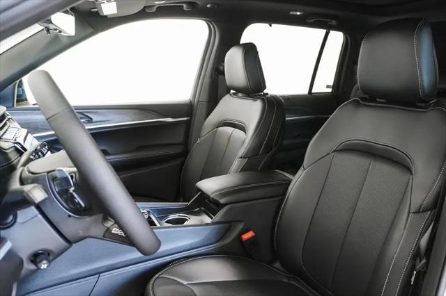 2025 Jeep Grand Cherokee Limited 4x4
