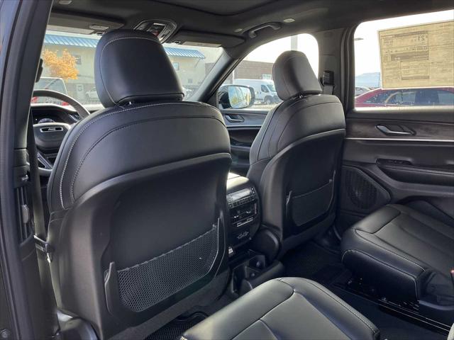 2025 Jeep Grand Cherokee L Limited 4x4