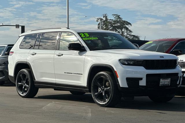 2023 Jeep Grand Cherokee L Altitude 4x4 2023 Jeep Grand Cherokee L Altitude 4x4