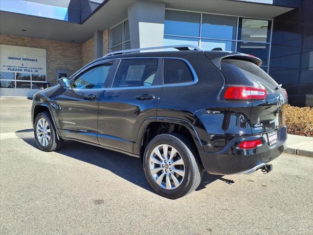 2017 Jeep Cherokee Overland 4x4 2017 Jeep Cherokee Overland 4x4
