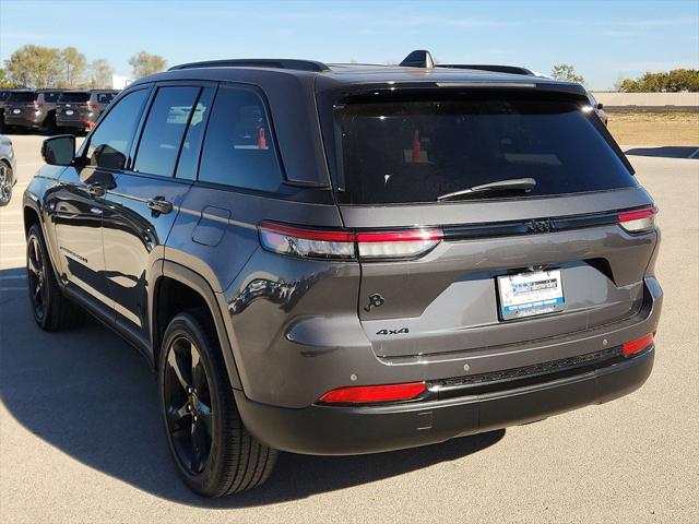 2023 Jeep Grand Cherokee Altitude 4x4 2023 Jeep Grand Cherokee Altitude 4x4