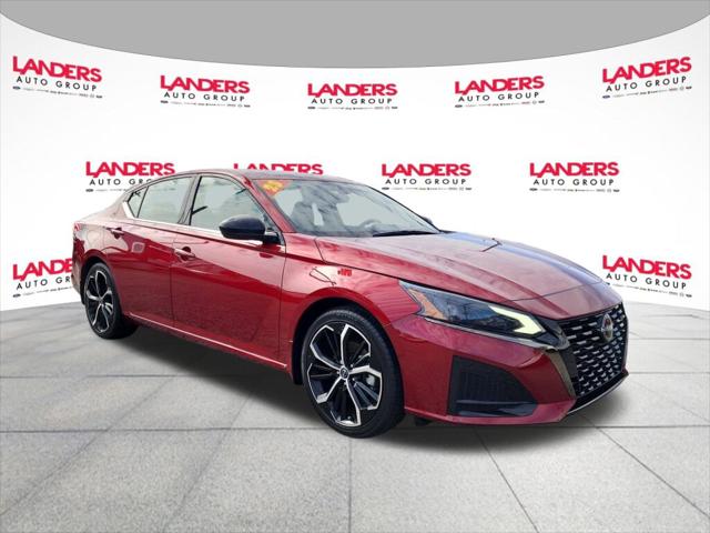 2023 Nissan Altima SR FWD 2023 Nissan Altima SR FWD